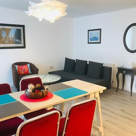 One Bedroom Apartment, No 4 Ilfracombe Ngoại thất bức ảnh